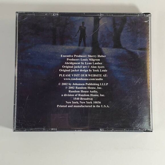 NO ONE TO TRUST BY IRIS JOHANSEN READ BY KATE BURTON [CD, Audio Book] - Picture 5 of 6